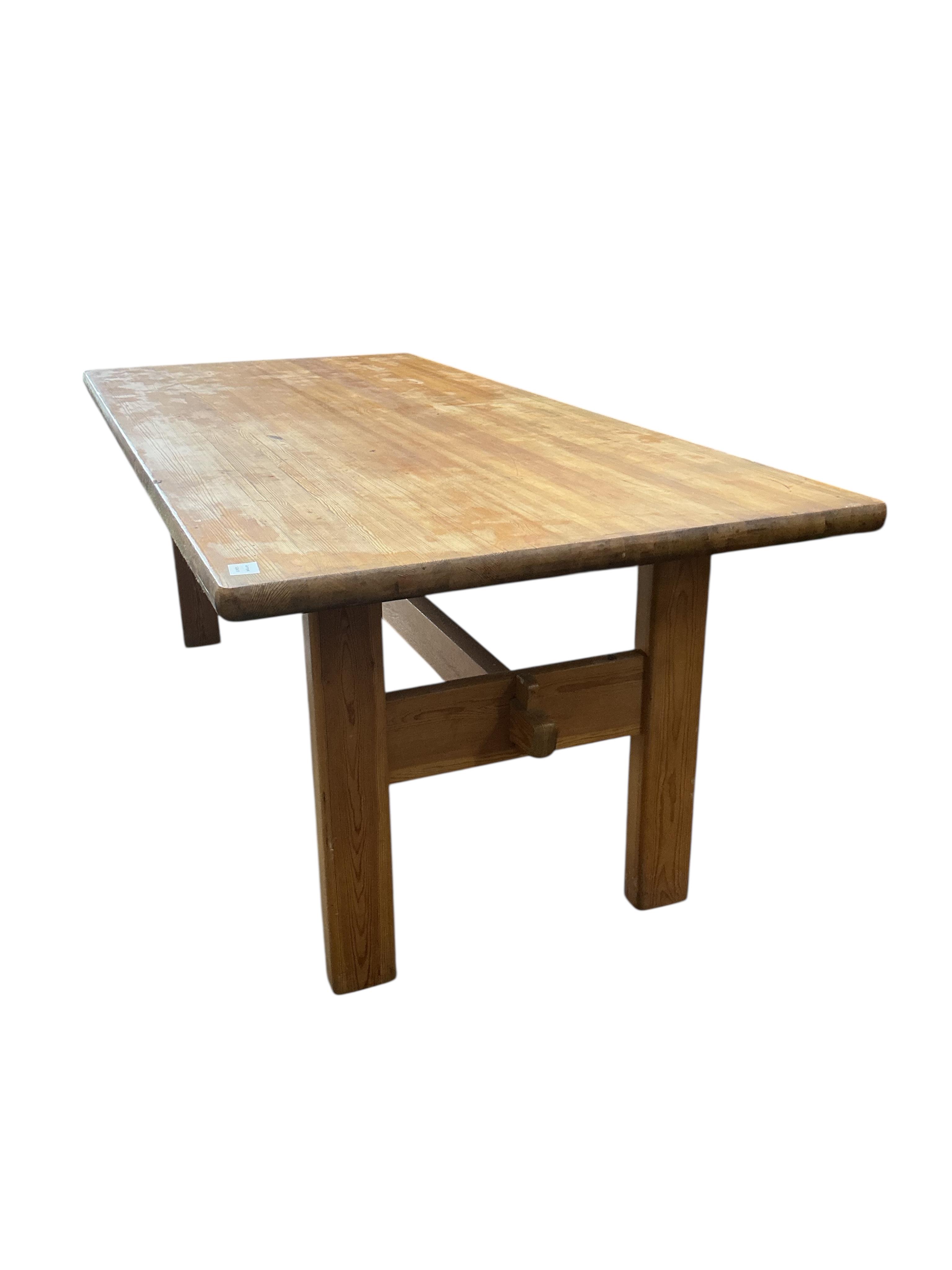 A modern rectangular pine kitchen table, width 194cm, depth 90cm, height 72cm